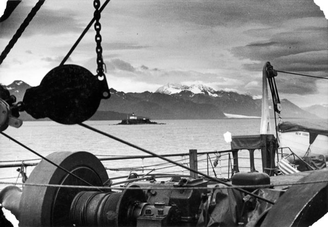 Taking on fuel from cutter Sweetbriar out of Juneau. Dave Hardman